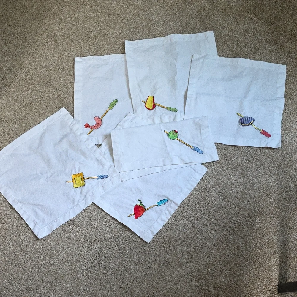 Crate & Barrel Cocktail Napkins Set, White with Embroidery, Set Of 6.